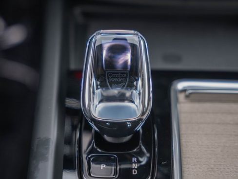 New 2026 Volvo XC60 B5 Plus w/ Protection Package Premier image 24