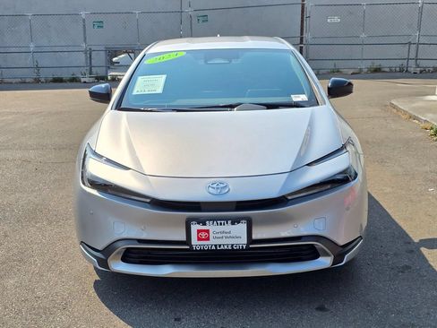 Certified 2024 Toyota Prius Prime FWD image 2