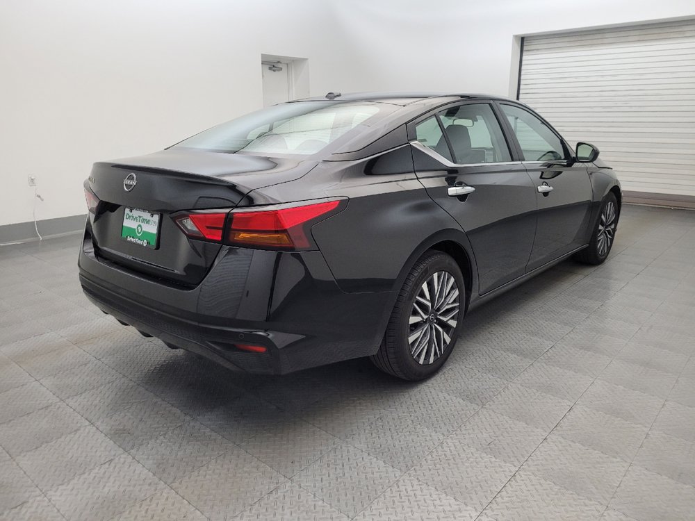 Used 2025 Nissan Altima 2.5 SV FWD image 9
