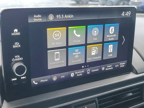 Used 2025 Honda Pilot EX-L image 10