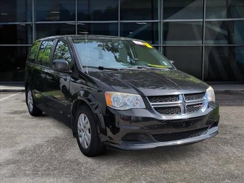 Used 2014 Dodge Grand Caravan American Value Package w/ UConnect Hands-Free Group FWD image 2