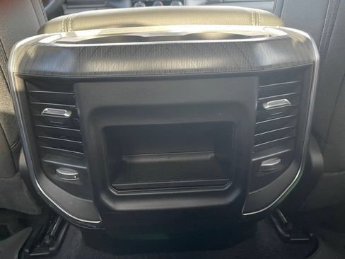 Used 2025 RAM 1500 Big Horn AWD/4WD image 40