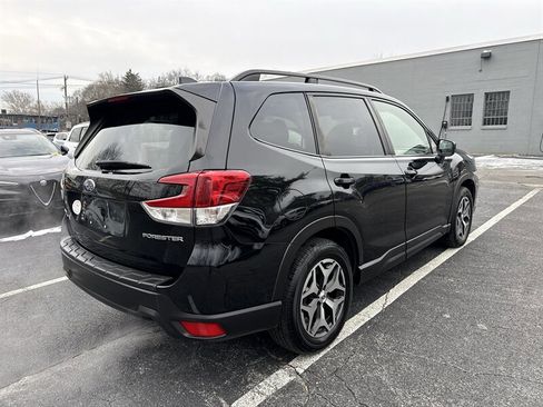 Used 2019 Subaru Forester Premium image 6