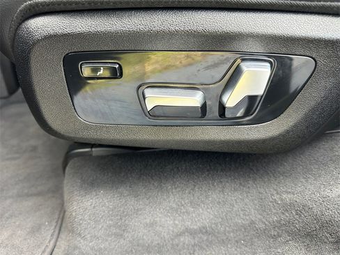 Used 2019 BMW X7 xDrive50i w/ Premium Package image 30