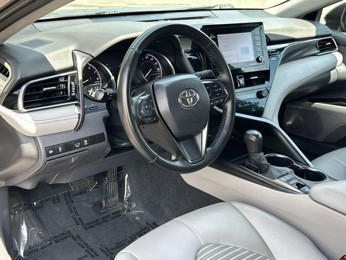 Used 2023 Toyota Camry SE image 16