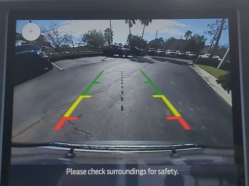 Used 2024 Ford Edge Titanium image 25