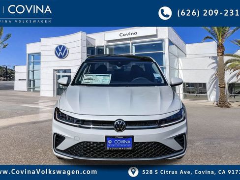 New 2026 Volkswagen Jetta SE image 2