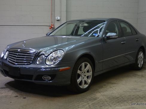Used 2007 Mercedes-Benz E 350 4MATIC Sedan image 2