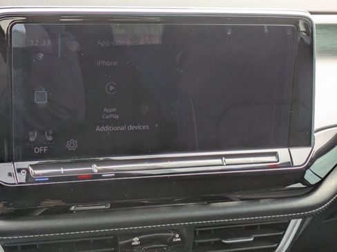 Used 2024 Volkswagen Atlas Cross Sport SE image 12