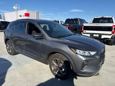 Used 2024 Ford Escape ST-Line w/ Tech Pack #1 FWD image 7