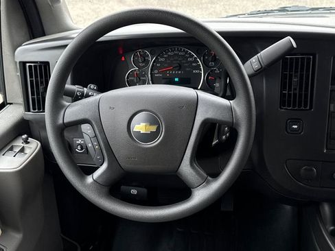 New 2026 Chevrolet Express 2500 Extended w/ Communications Package RWD image 14