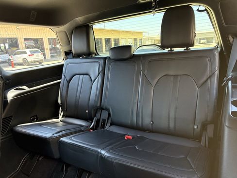 Used 2021 Ford Expedition Limited RWD image 25