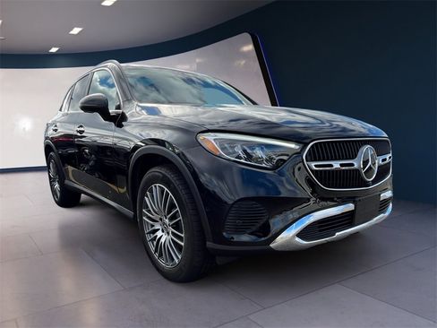 Certified 2025 Mercedes-Benz GLC 300 4MATIC image 7