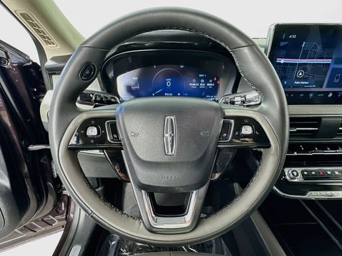 Used 2023 Lincoln Corsair FWD image 11