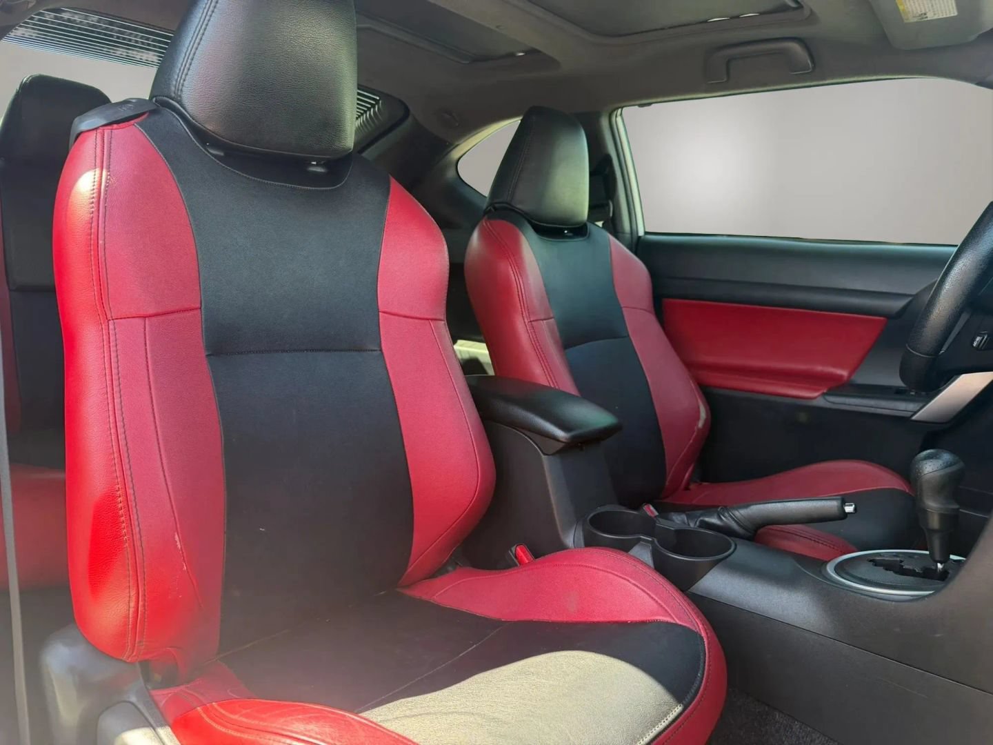 Used 2014 Scion tC FWD image 15