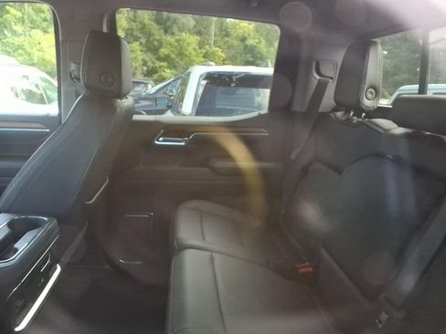 Used 2024 GMC Sierra 1500 Denali w/ Denali Reserve Package AWD/4WD image 7
