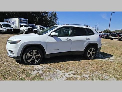 Used 2019 Jeep Cherokee Limited image 22
