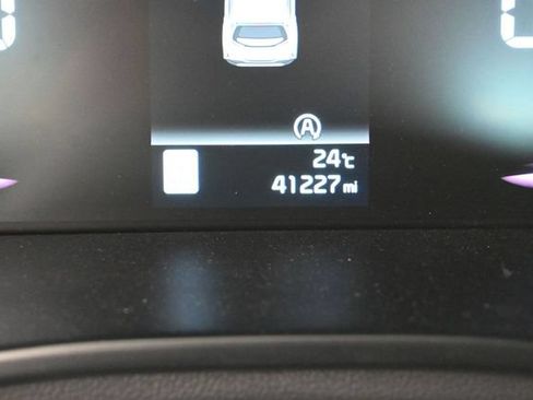 Used 2025 Kia Soul LX w/ LX Technology Package FWD image 29
