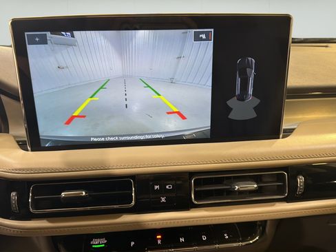 Used 2023 Lincoln Nautilus AWD w/ Premium Package image 22