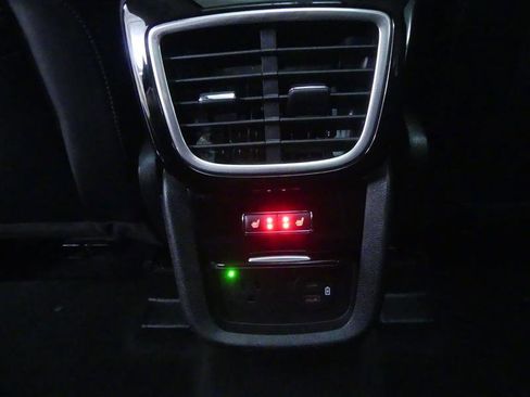 Used 2022 Lincoln Nautilus Reserve w/ Luxury Package image 23