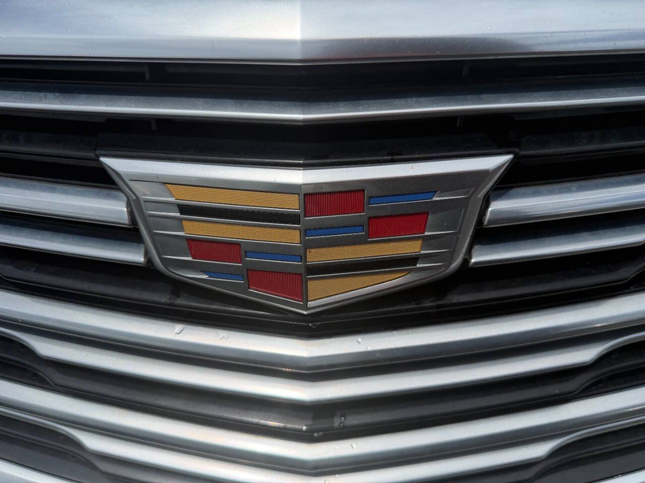 Used 2017 Cadillac XT5 FWD image 4