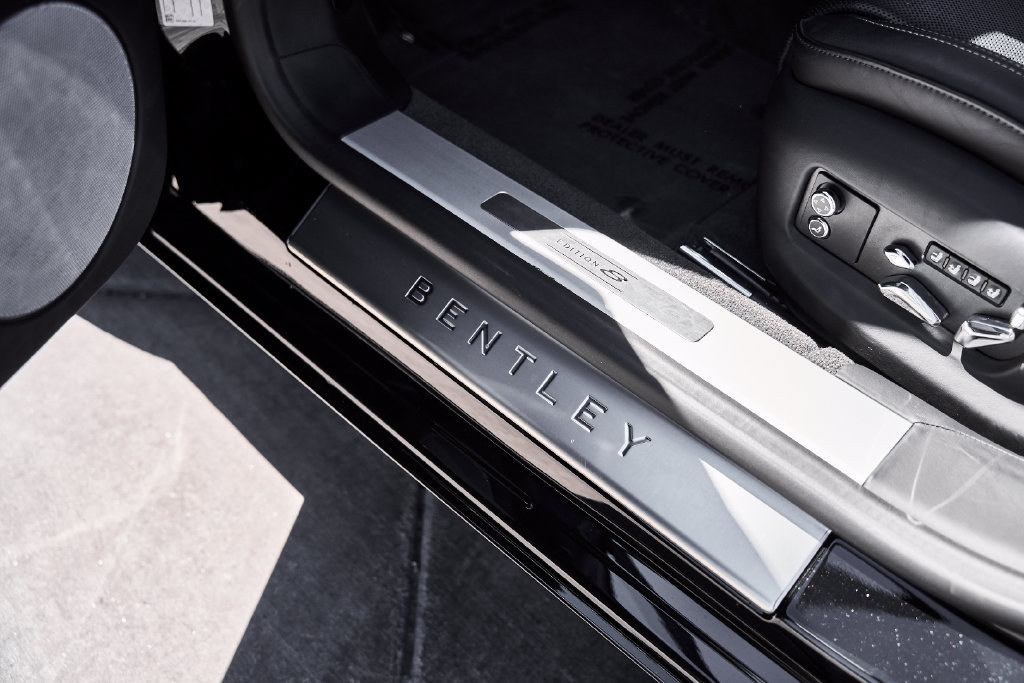 Used 2024 Bentley Flying Spur V8 AWD/4WD image 36
