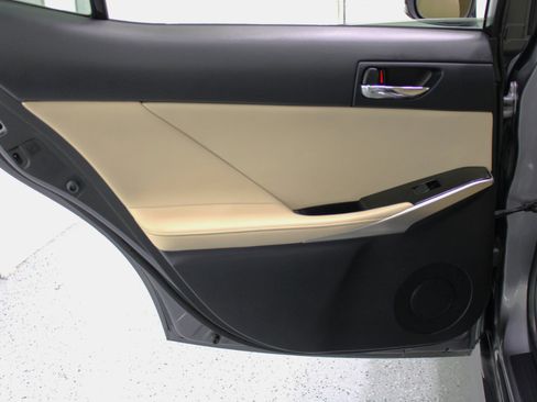 Used 2014 Lexus IS 350 image 41