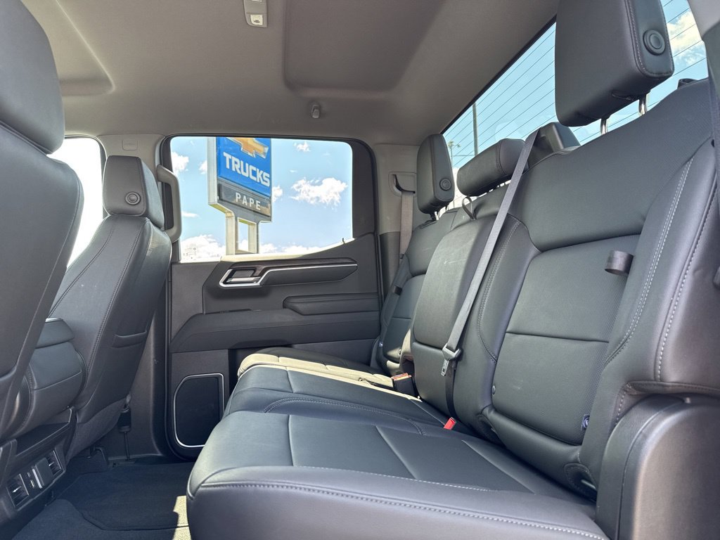 Used 2026 GMC Sierra 1500 SLT AWD/4WD image 15