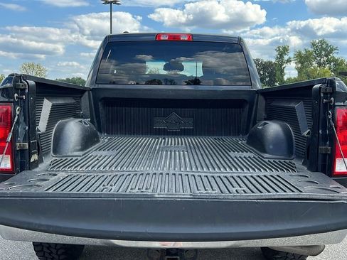 Used 2018 RAM 1500 ST w/ SXT Appearance Group AWD/4WD image 34