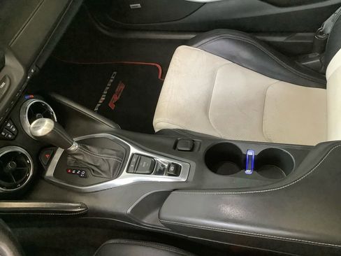 Used 2016 Chevrolet Camaro LT RWD image 23