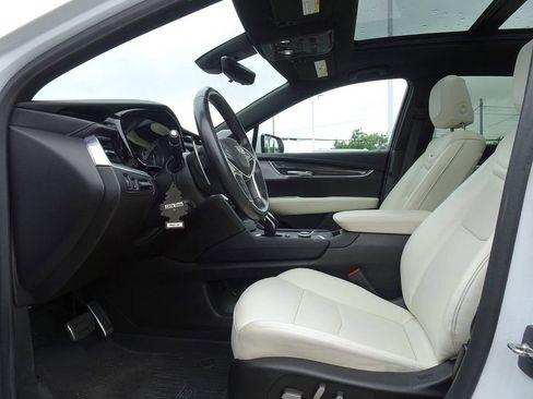 Used 2024 Cadillac XT5 Sportv w/ LPO, Red Accent Package AWD/4WD image 8