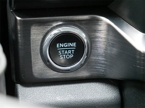 Used 2023 Ford F250 Lariat w/ Chrome Package image 22