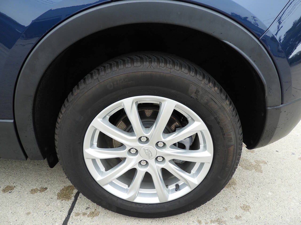 Used 2020 Cadillac XT4 Luxury w/ Cold Weather Package AWD/4WD image 11