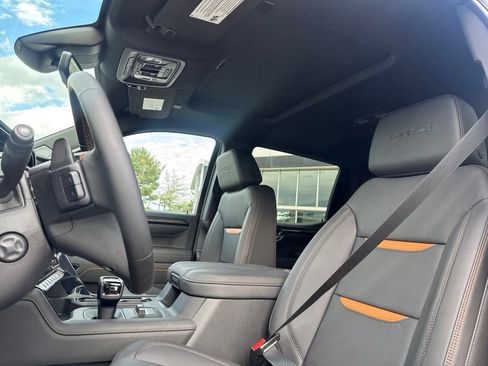 New 2026 GMC Sierra 1500 AT4 w/ AT4 Premium Package AWD/4WD image 16