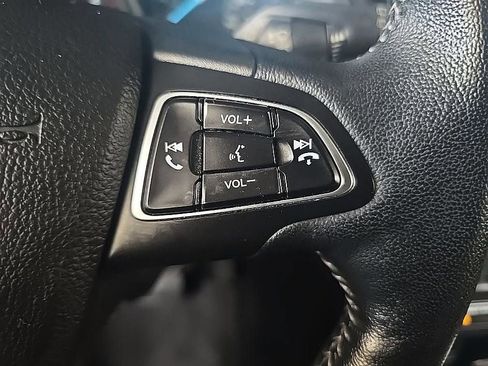 Used 2019 Ford Escape SE AWD/4WD image 19