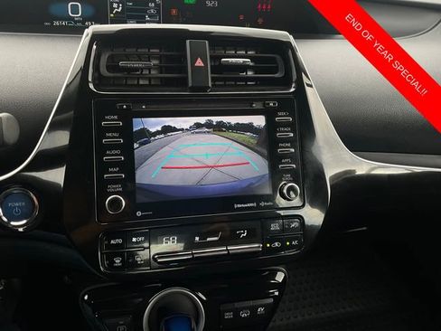 Used 2022 Toyota Prius Prime LE image 18