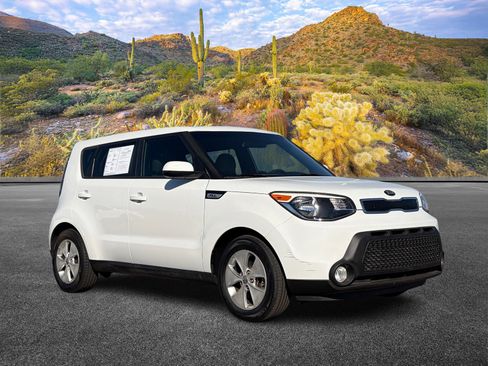 Used 2015 Kia Soul image 2
