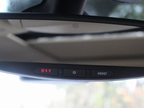 Used 2017 Jeep Grand Cherokee Overland image 28