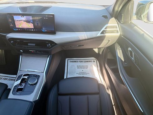 Used 2025 BMW 330i xDrive 330i xDrive image 17