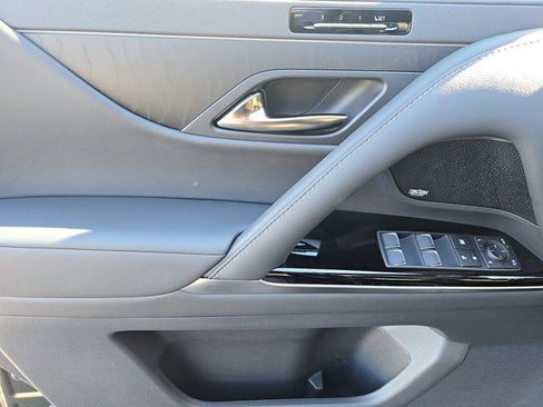 New 2025 Lexus LX 600 4WD w/ Luxury Package image 8