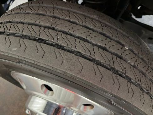 Used 2017 Ford F450 Platinum w/ Platinum Ultimate Package AWD/4WD image 12