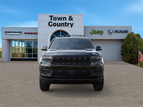 New 2025 Jeep Wagoneer L Series II w/ Convenience Group I image 6