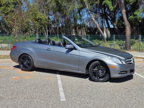 Used 2013 Mercedes-Benz E 350 Cabriolet image 2