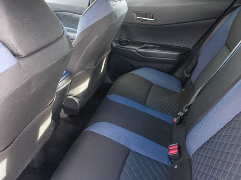 Used 2021 Toyota C-HR XLE image 19