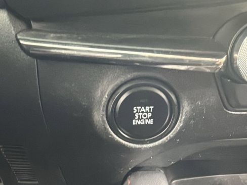 Used 2022 MAZDA MAZDA3 s image 21