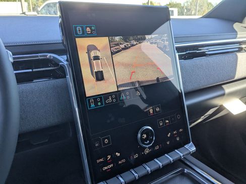 New 2026 GMC Sierra EV Elevation image 14