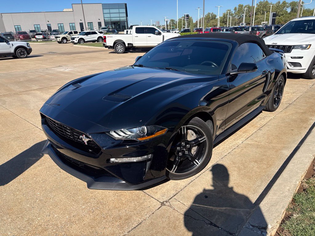 Used 2019 Ford Mustang GT Premium w/ Equipment Group 401A RWD image 3