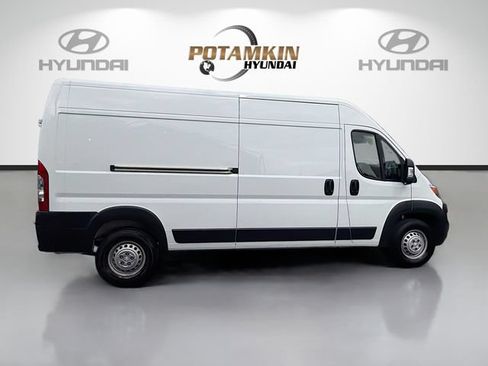 Used 2025 RAM ProMaster 3500 w/ Convenience Group FWD image 4