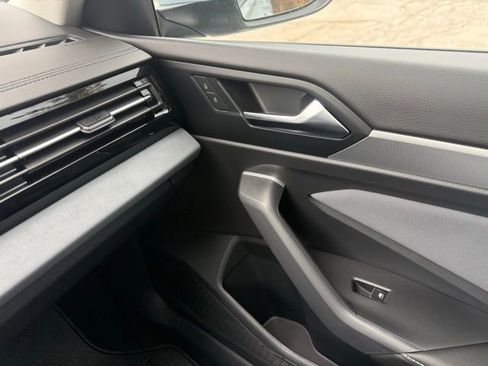 New 2026 Volkswagen Jetta SE image 21