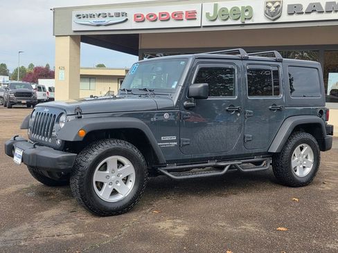 Used 2018 Jeep Wrangler Unlimited Sport S image 1